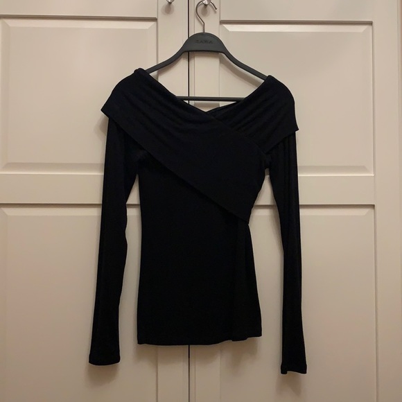 Babaton Black Long Sleeve Knit Top - Picture 1 of 4